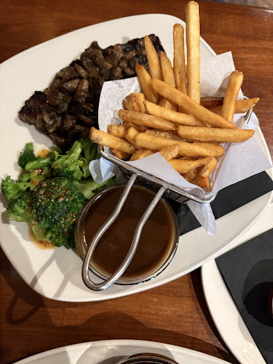 Photo of Fixx Urban Grill - 512 Hwy 2, Dawson Creek, BC V1G 0A4